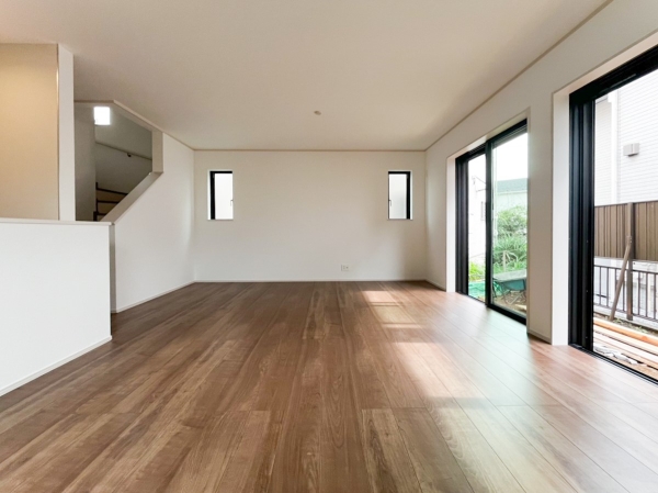 横浜市磯子区磯子６丁目　新築一戸建て