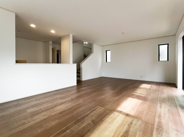 横浜市磯子区磯子６丁目　新築一戸建て