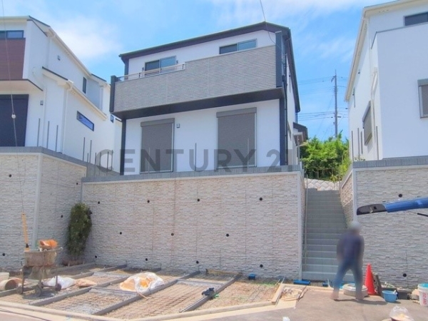 横浜市保土ケ谷区仏向町　新築一戸建て