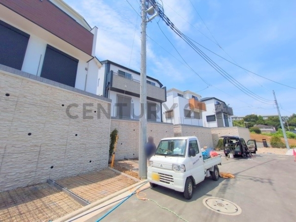 横浜市保土ケ谷区仏向町　新築一戸建て
