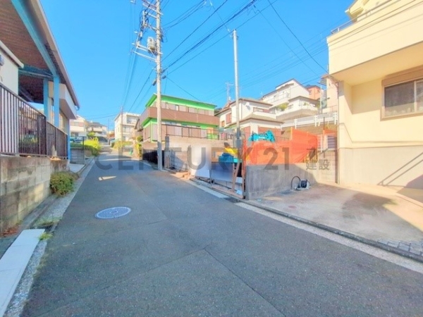 横浜市港南区芹が谷１丁目　新築一戸建て