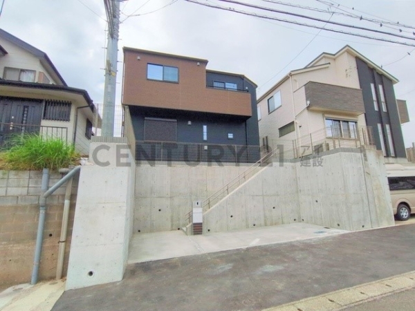 横浜市泉区下飯田町　新築一戸建て