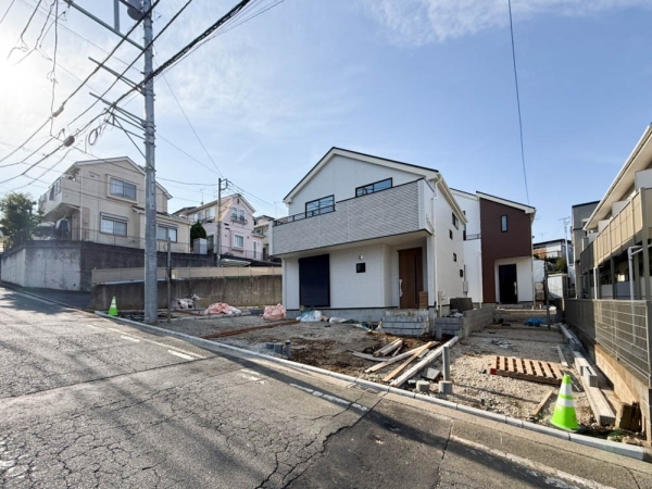 横浜市港南区下永谷３丁目　新築一戸建て