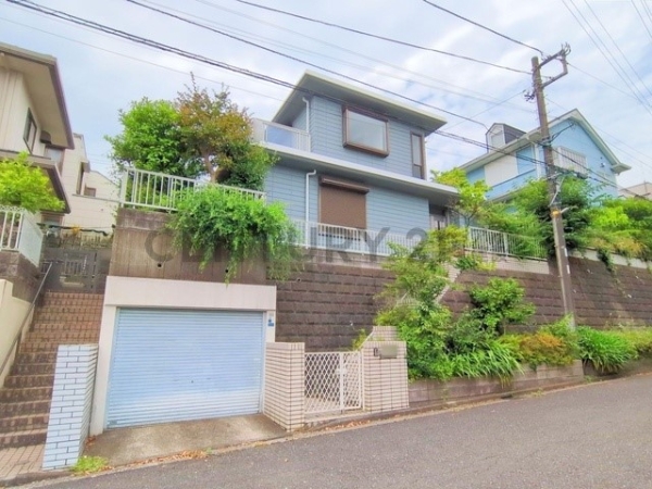 横浜市金沢区六浦５丁目　中古一戸建て