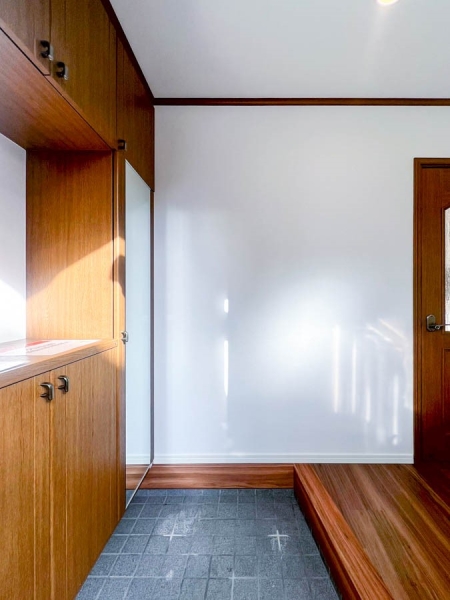 横浜市戸塚区汲沢6丁目の中古一戸建て(玄関)