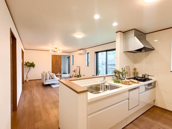 横浜市栄区庄戸５丁目　新築一戸建て