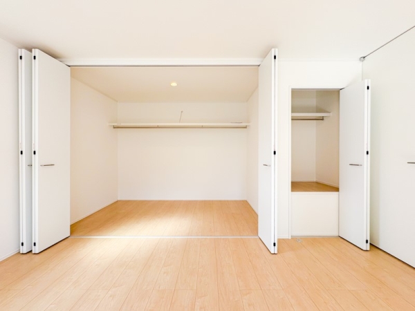 横浜市都筑区池辺町　新築一戸建て