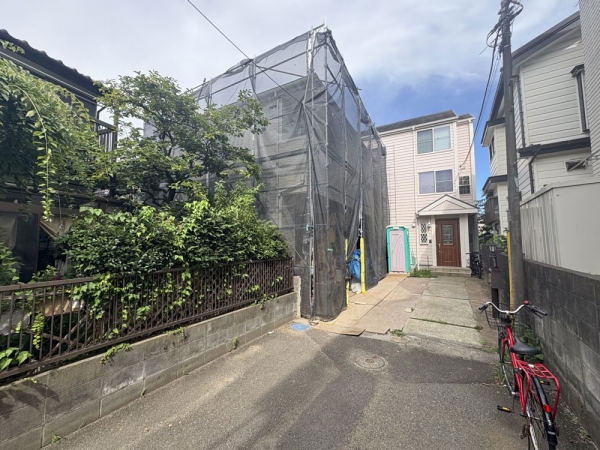 横浜市都筑区池辺町　新築一戸建て