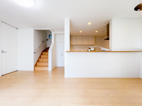 横浜市都筑区池辺町　新築一戸建て