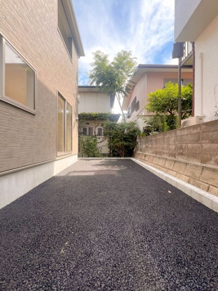 横須賀市粟田１丁目　新築一戸建て