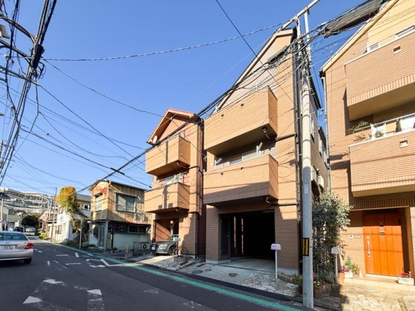 横浜市南区清水ケ丘 中古一戸建て