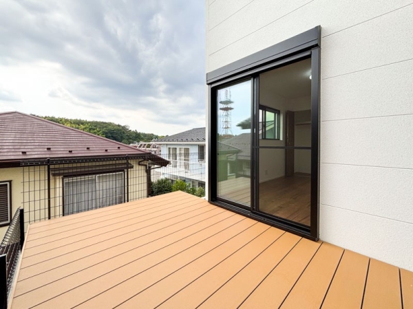 横浜市青葉区美しが丘4丁目 新築一戸建て(庭)