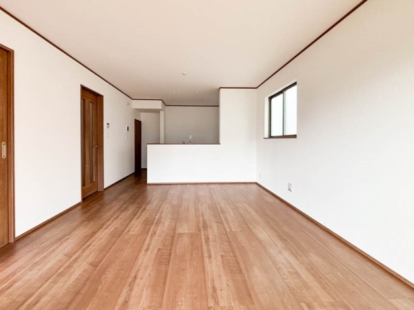 藤沢市今田 新築一戸建て(リビング)