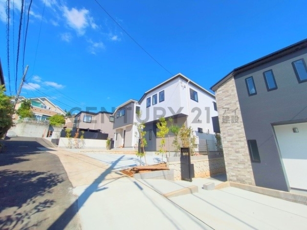 横浜市緑区西八朔町　新築一戸建て