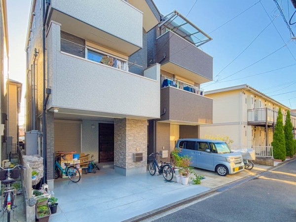 横浜市鶴見区市場西中町　中古一戸建て