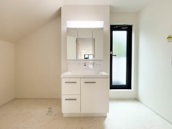 横浜市保土ケ谷区川島町　新築一戸建て