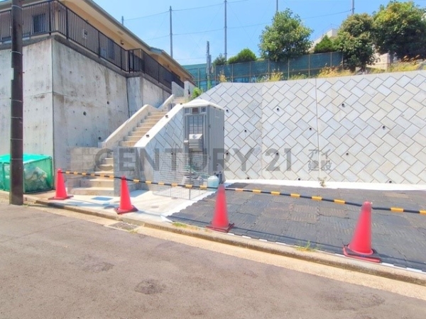 横浜市港南区芹が谷３丁目　新築一戸建て