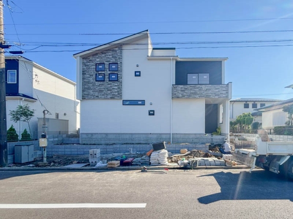 横浜市金沢区釜利谷西６丁目　新築一戸建て