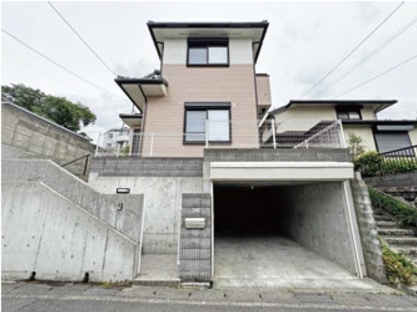 川崎市麻生区百合丘３丁目　中古一戸建て
