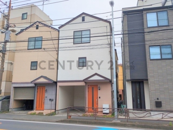 川崎市中原区井田中ノ町　中古一戸建て