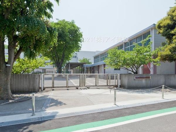 横浜市中区本牧間門の中古一戸建て(横浜市立間門小学校)