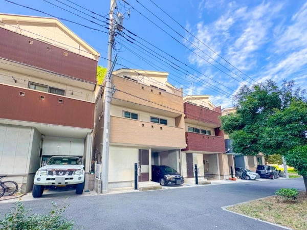 横浜市中区本牧間門　中古一戸建て