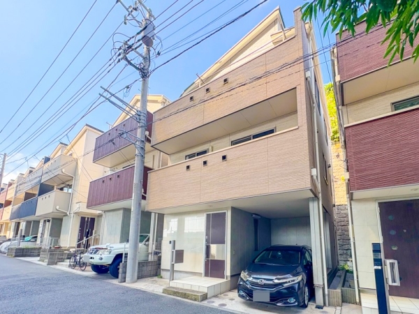 横浜市中区本牧間門　中古一戸建て