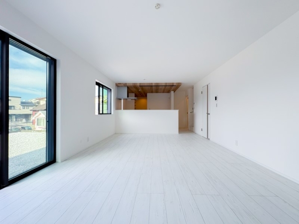 横浜市港南区日限山１丁目　新築一戸建て