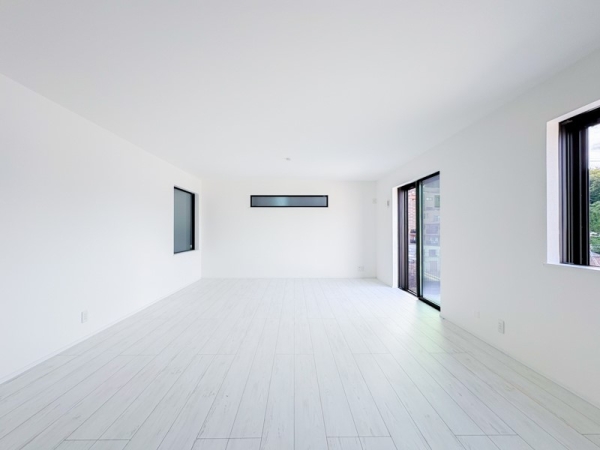 横浜市港南区日限山１丁目　新築一戸建て