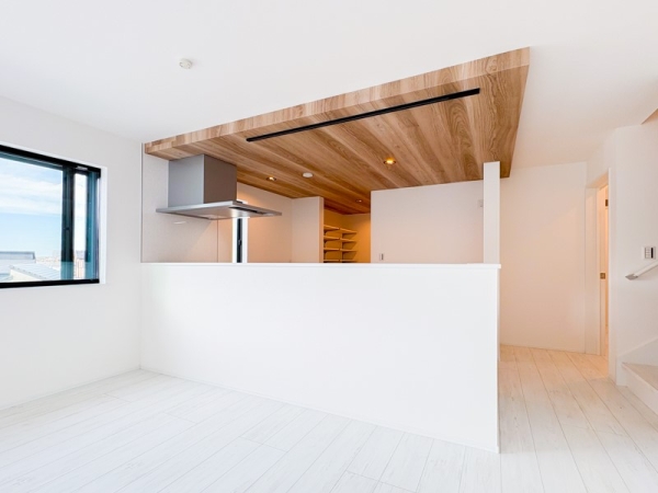 横浜市港南区日限山１丁目　新築一戸建て