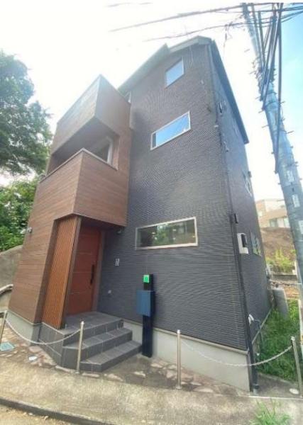 横浜市緑区鴨居町　中古一戸建て