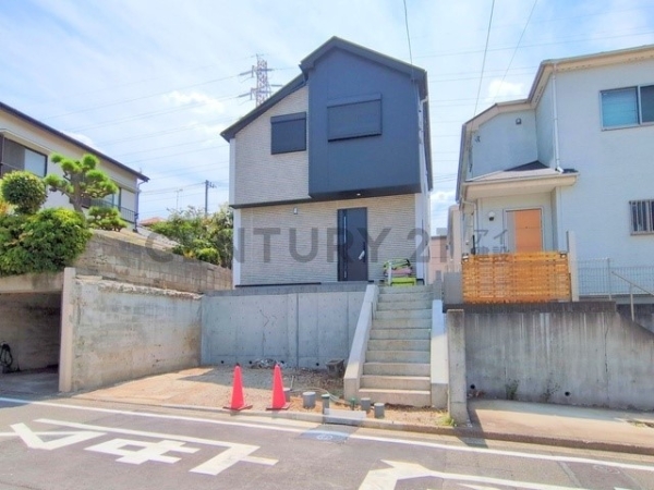 横浜市旭区白根６丁目　新築一戸建て
