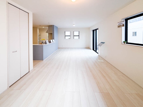 横浜市旭区中白根１丁目　新築一戸建て