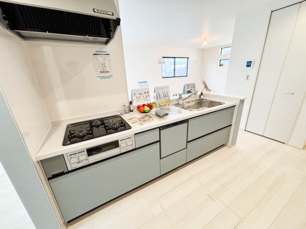 横浜市旭区中白根１丁目　新築一戸建て