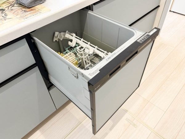 横浜市旭区中白根１丁目　新築一戸建て