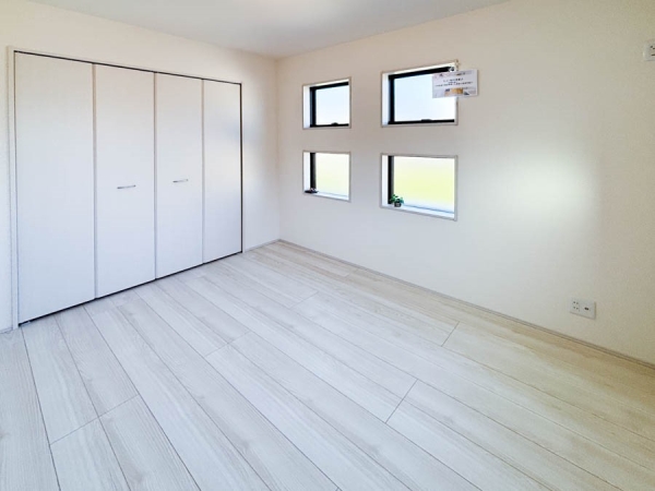 横浜市旭区中白根１丁目　新築一戸建て