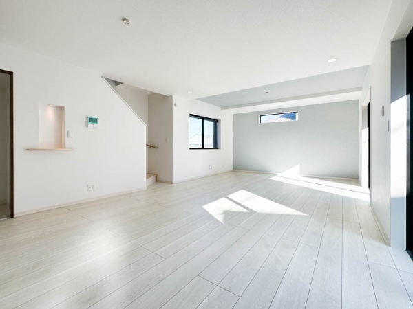 横浜市港南区下永谷５丁目　新築一戸建て