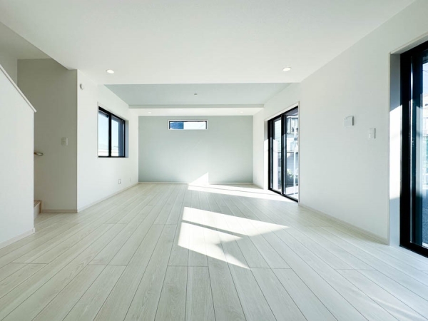 横浜市港南区下永谷５丁目　新築一戸建て