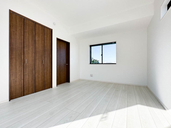 横浜市港南区下永谷５丁目　新築一戸建て