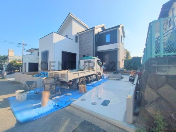 横浜市青葉区桂台１丁目　新築一戸建て