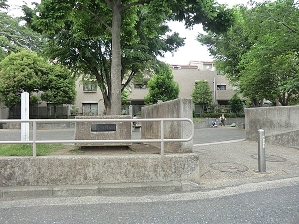 横浜市鶴見区東寺尾２丁目　新築一戸建て(馬場三丁目公園)