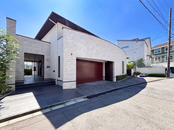 横浜市青葉区美しが丘２丁目　中古一戸建て