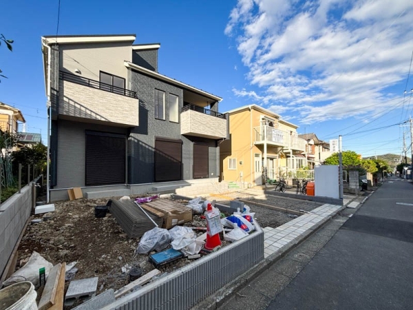 横須賀市岩戸５丁目　新築一戸建て