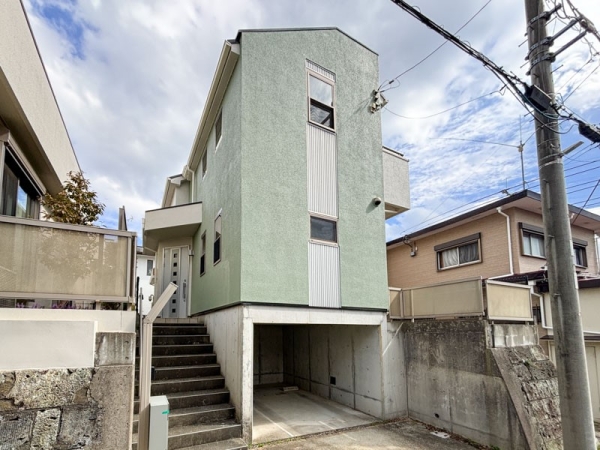 川崎市宮前区犬蔵１丁目　中古一戸建て