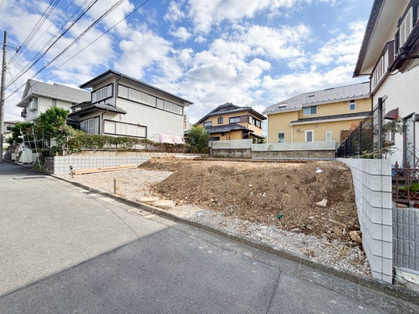 横浜市青葉区美しが丘西３丁目　新築一戸建て