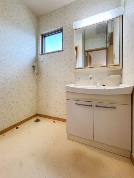 大和市大和東1丁目の中古一戸建て(洗面台・洗面所)