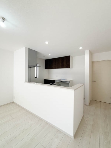 逗子市山の根２丁目　新築一戸建て