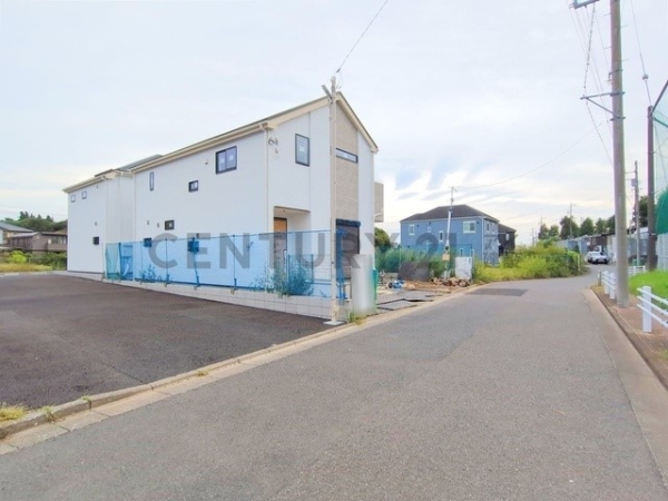 横浜市戸塚区小雀町　新築一戸建て