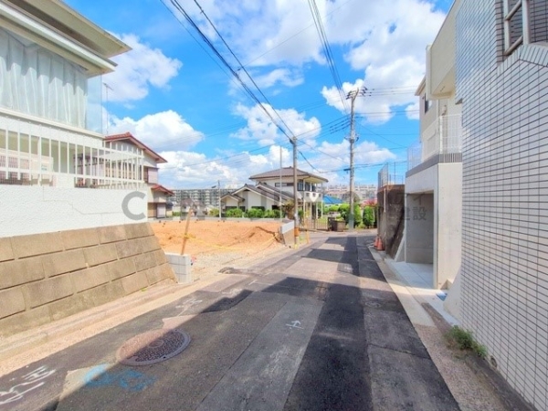 横浜市港南区芹が谷３丁目　新築一戸建て