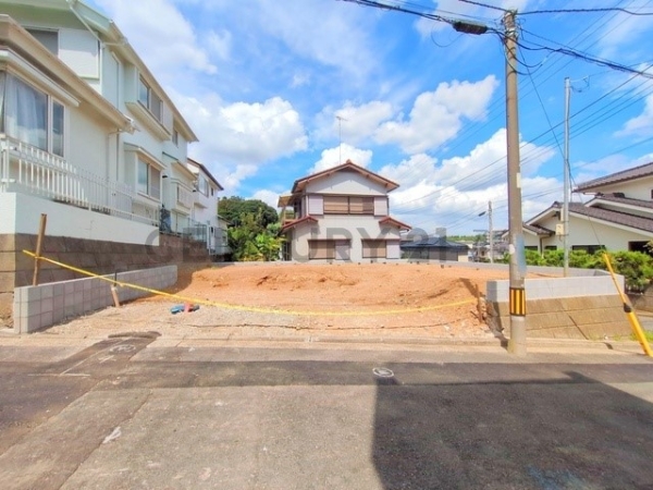 横浜市港南区芹が谷３丁目　新築一戸建て